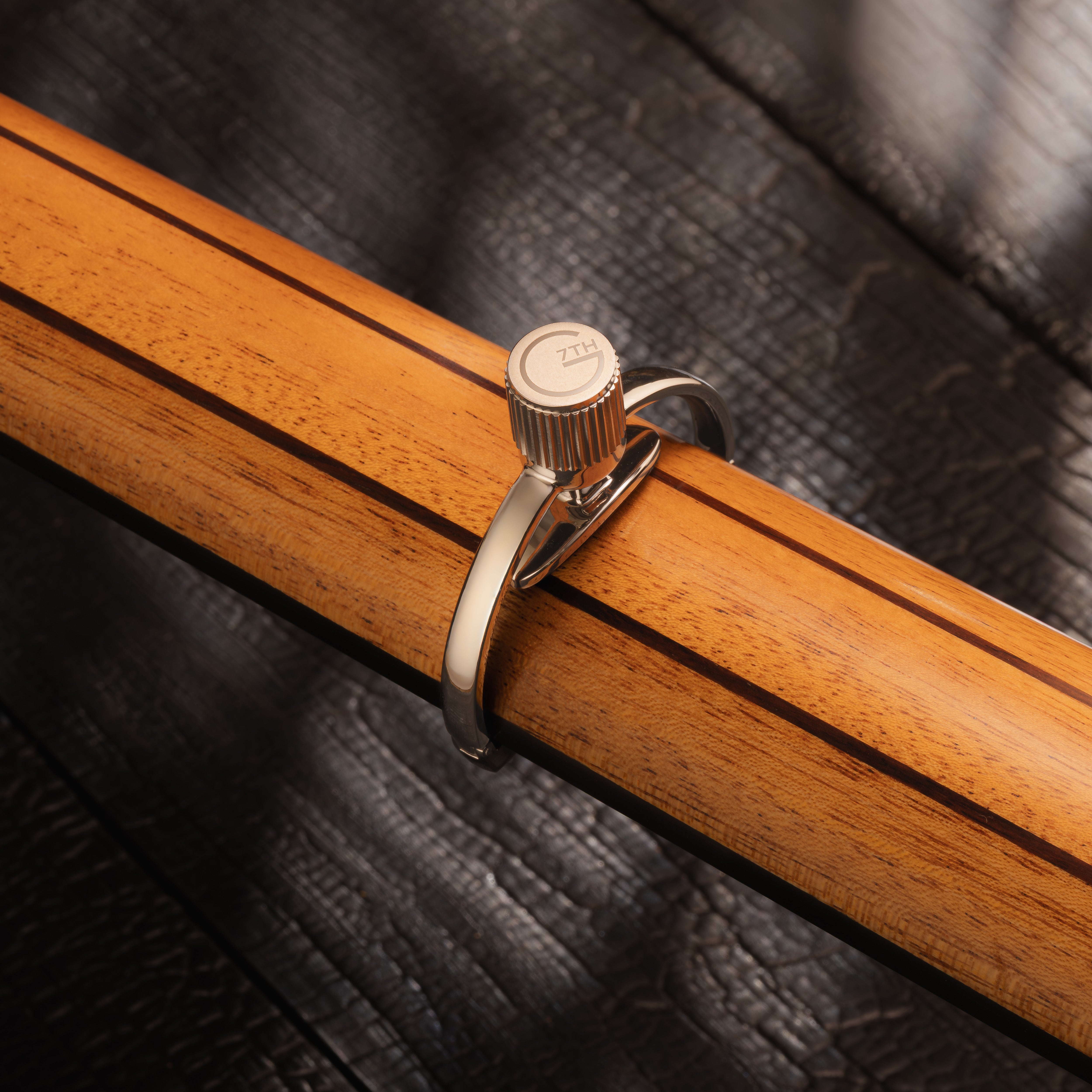 G7th Heritage Capo w/Luxury Leather Case – Lowden Guitars